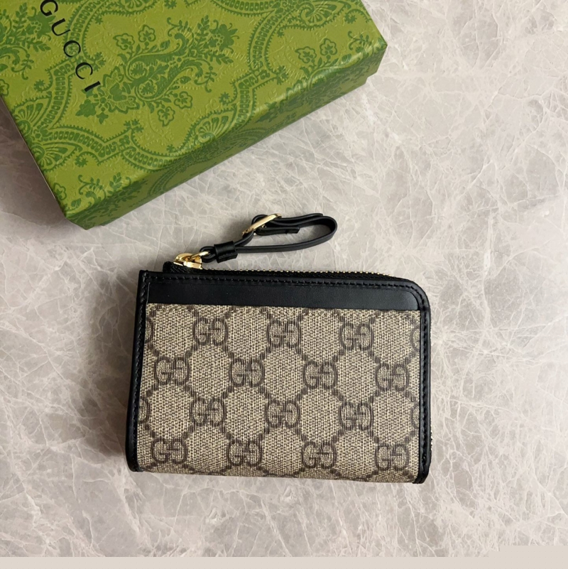 G*u*i wallets & purse
